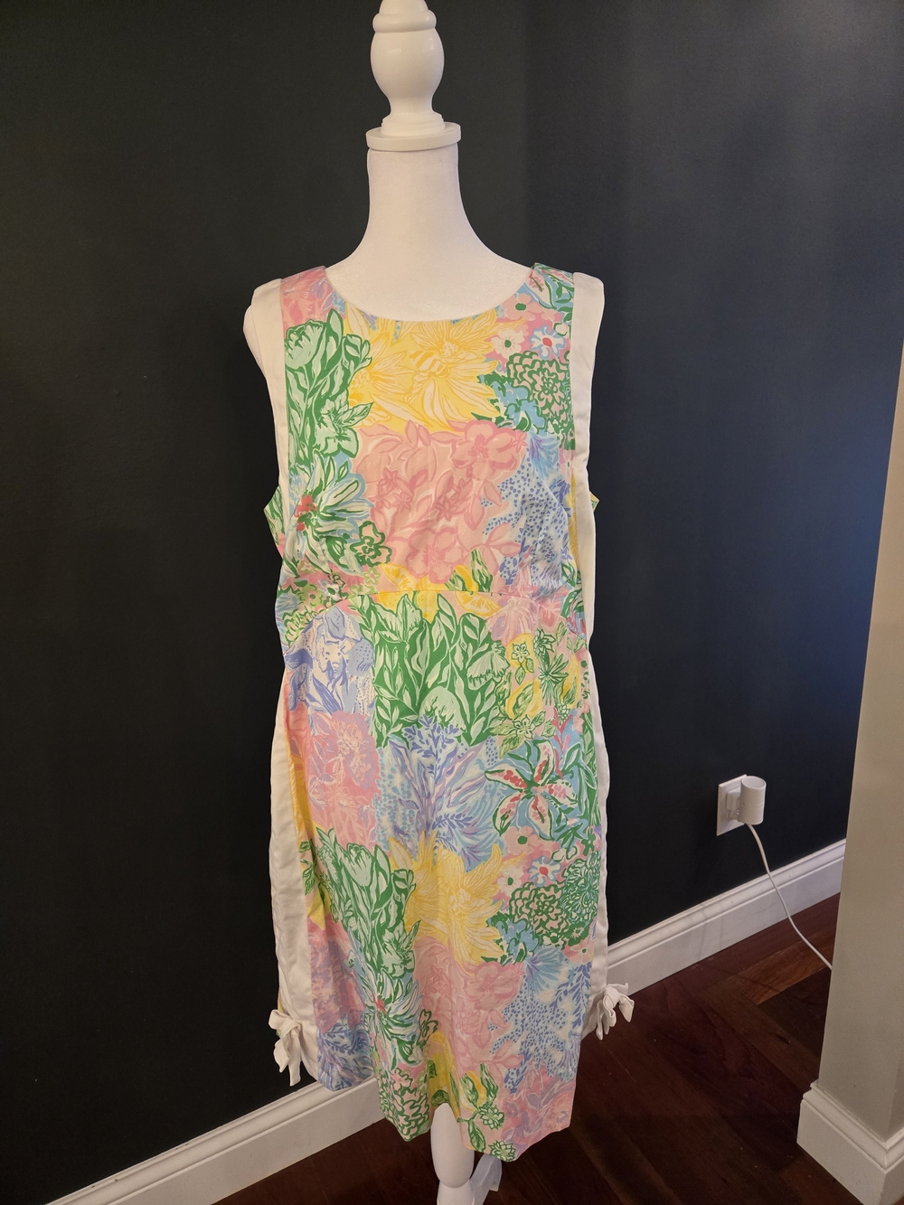 Lilly Pulitzer Pastel Floral Sleeveless Shift Dress Size 14